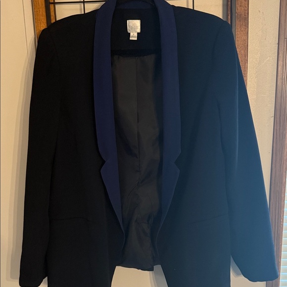 LC Lauren Conrad Jackets & Blazers - LC Lauren Conrad Open Front Black Blazer with Blue Lapel Size 12